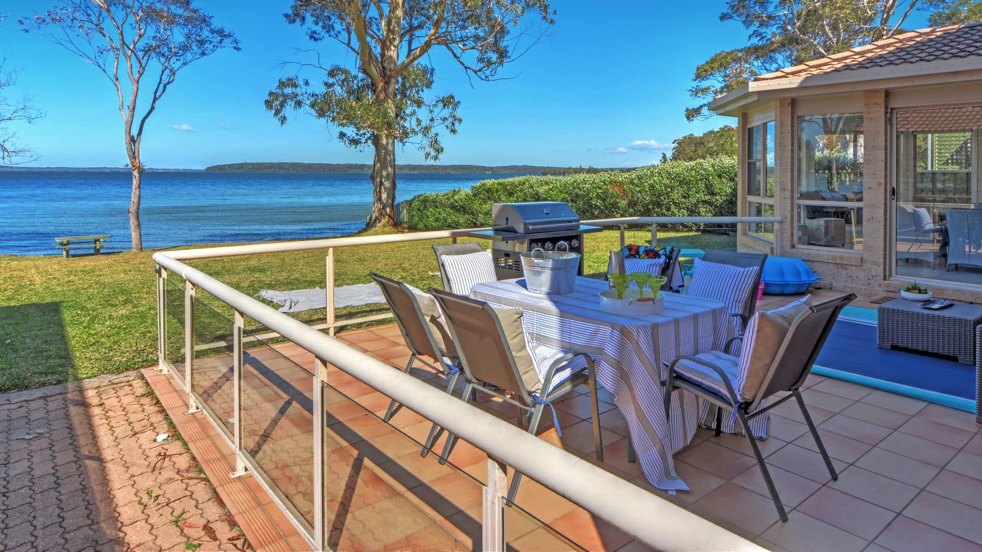 Get some rest in a Huskisson accommodation