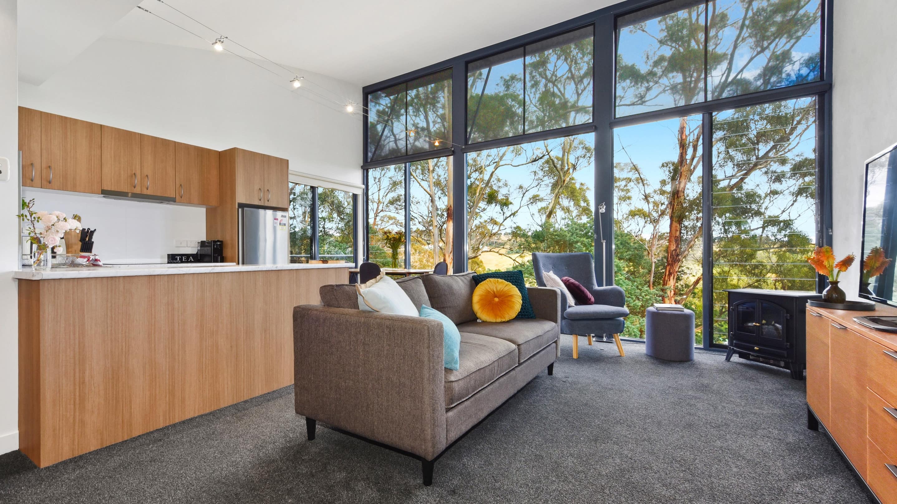 Fly to 5-star Launceston accommodation