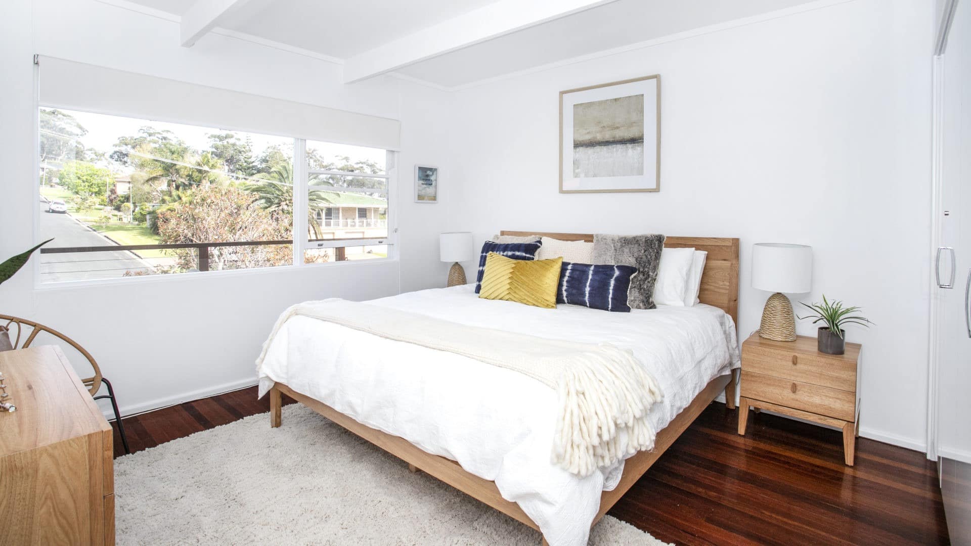 Find the ultimate Mollymook accommodation to enjoy a coastal adventure