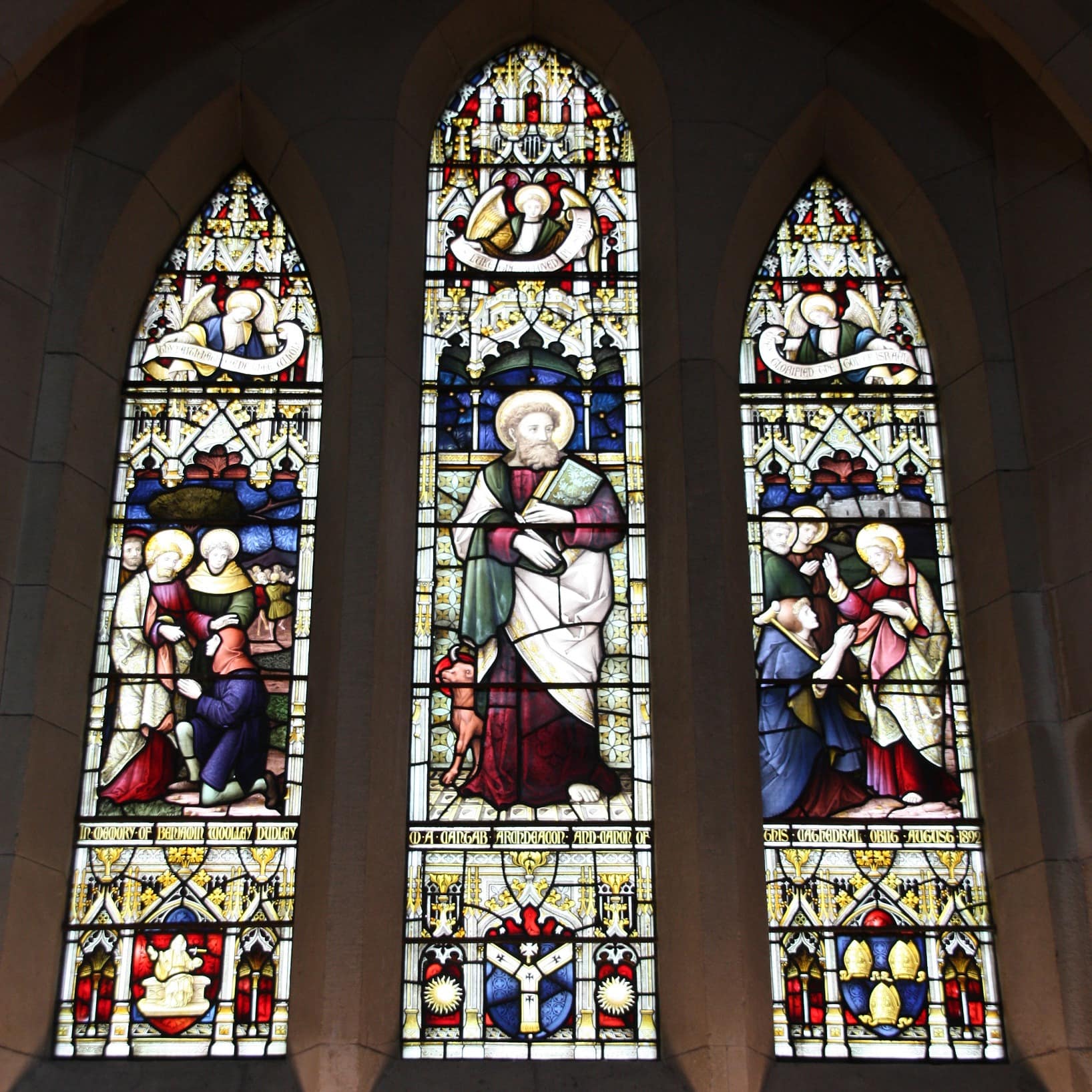 Stained glass of St. Luke in Christchurch Cathedral File