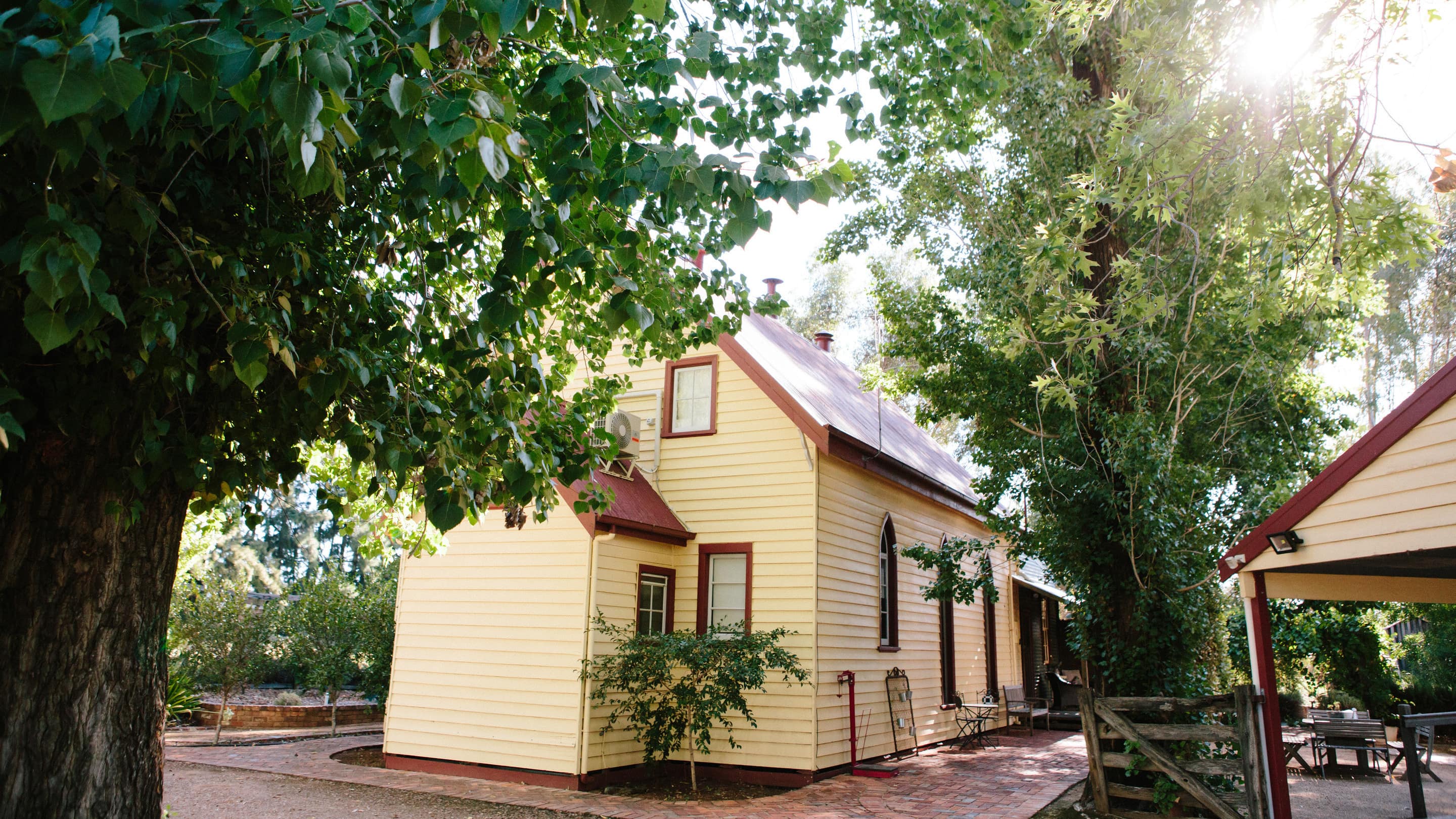 Vibrant and artistic culture is all around when you choose Shepparton accommodation