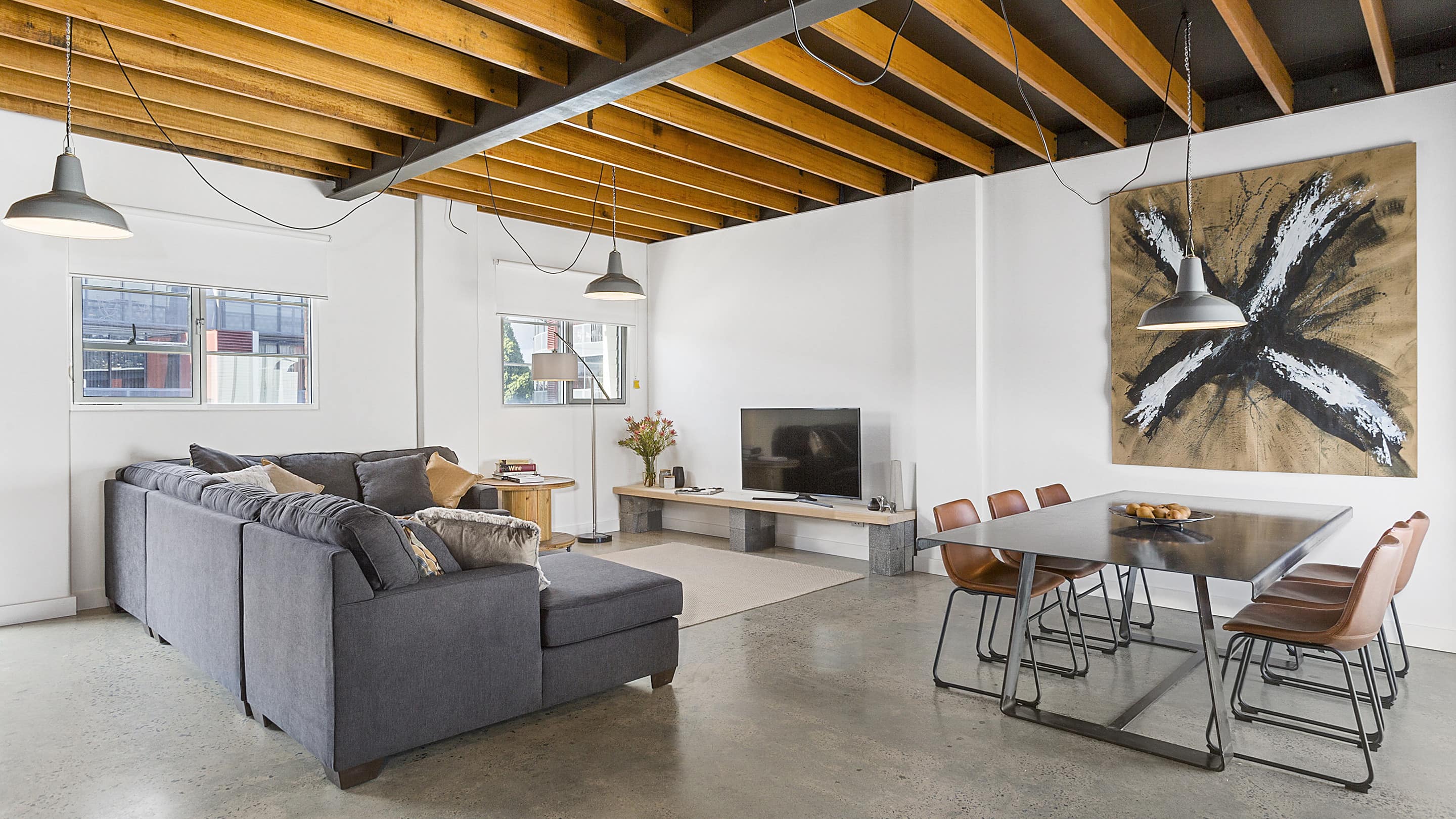 An apartment in Hobart near the mountains and museums