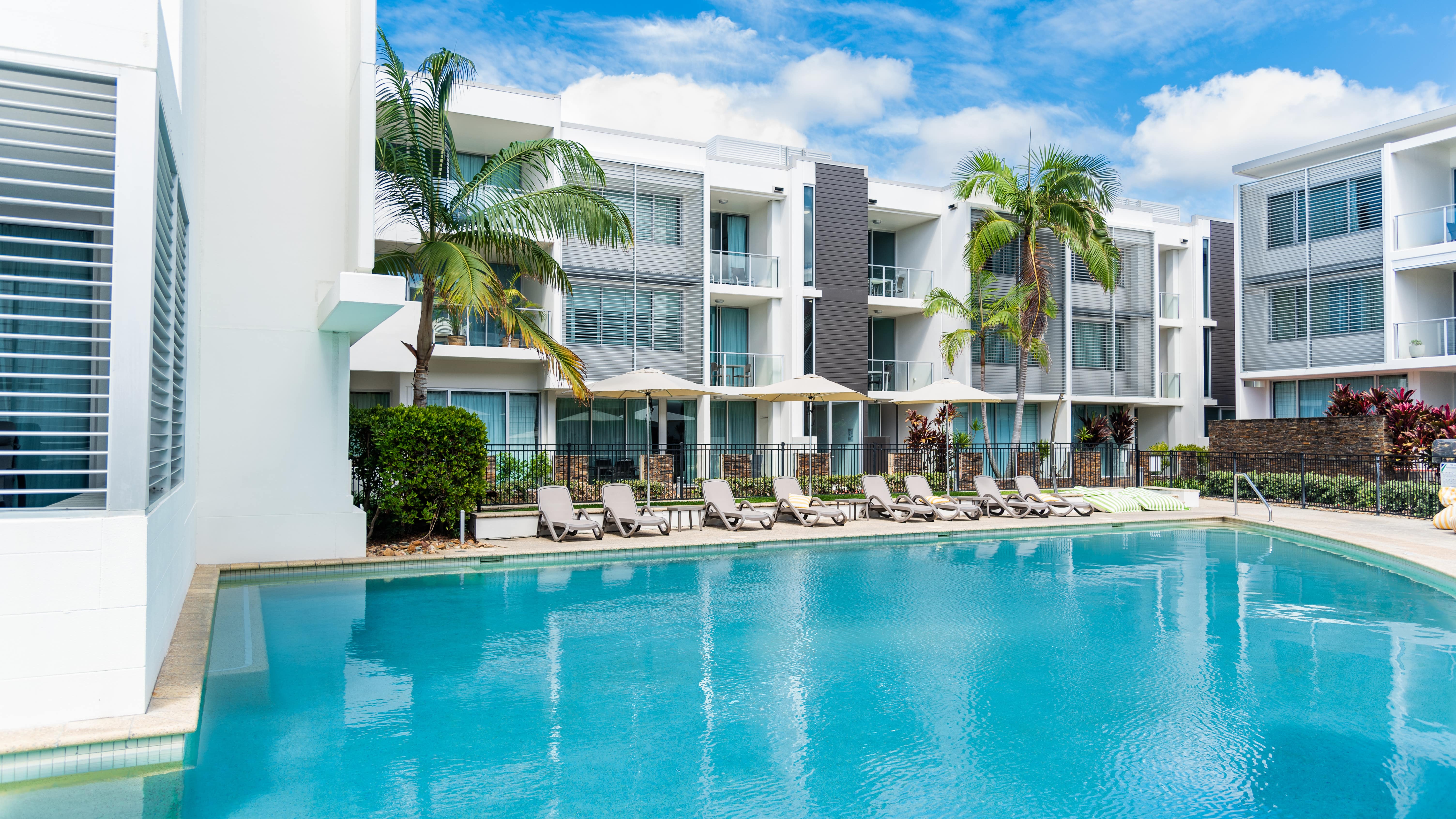 Townsville holiday apartments near beach, river and aquarium