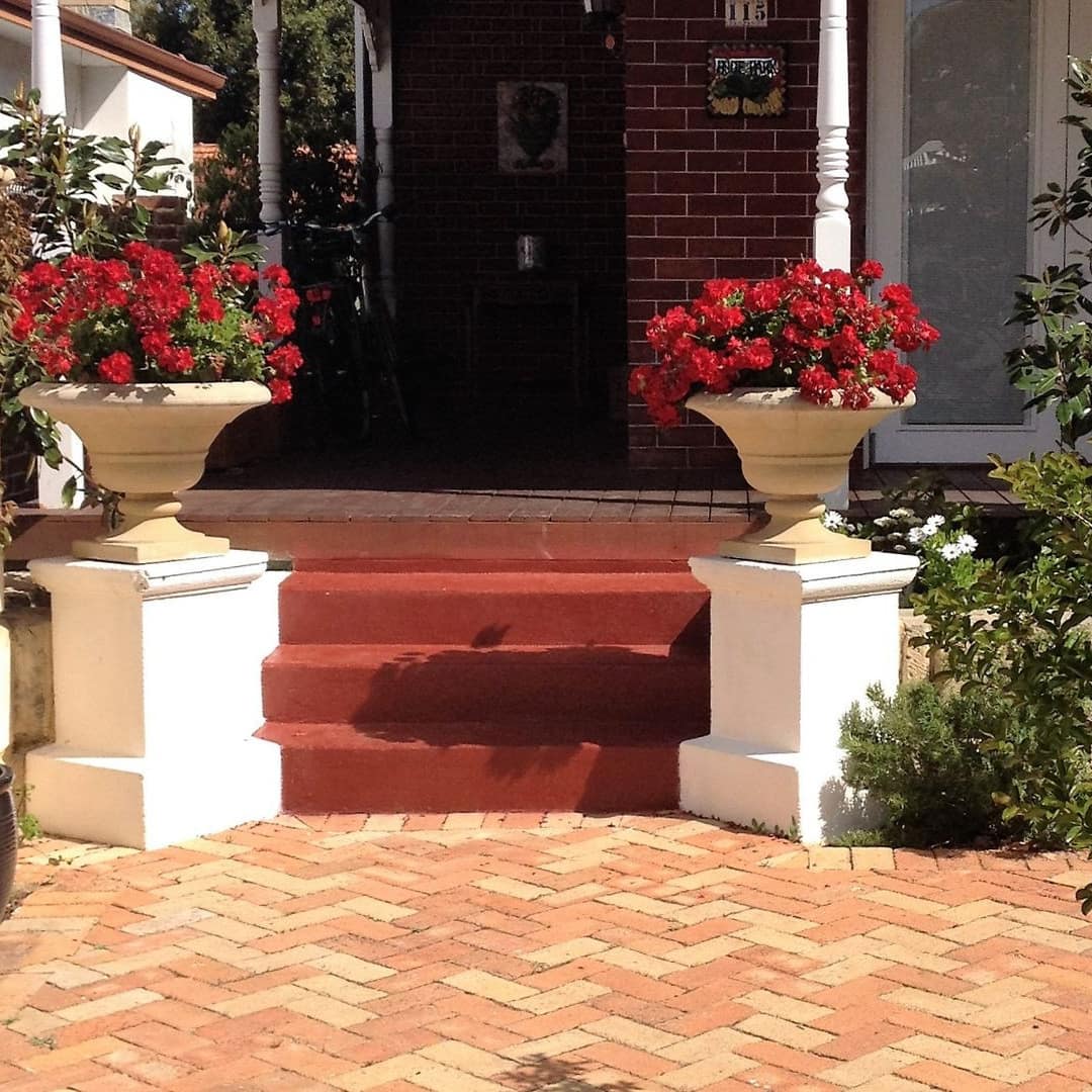 Perth bed and breakfast with lovely terraced garden and brick pathway