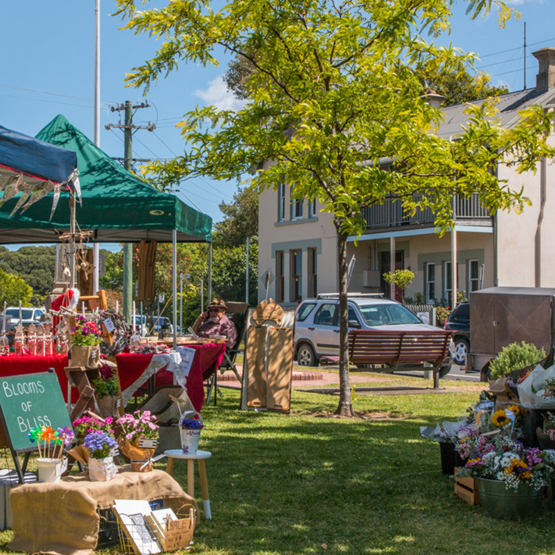 Australia Outdoor Market in Milton NSW
