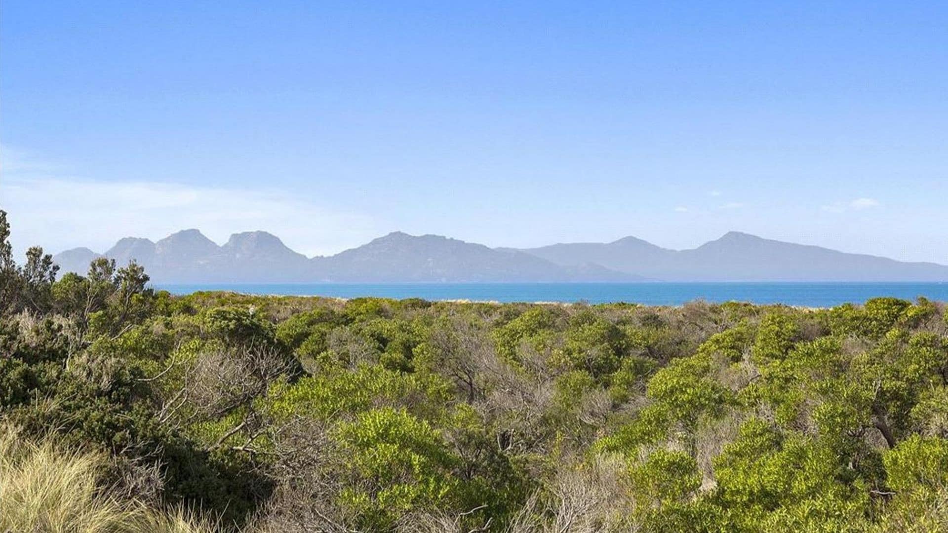 Let go of stress in comfy Freycinet accommodation