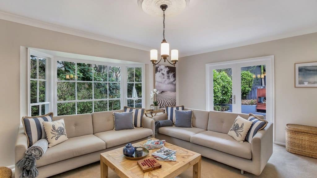 Hamptons on Pearl, a luxury beach house