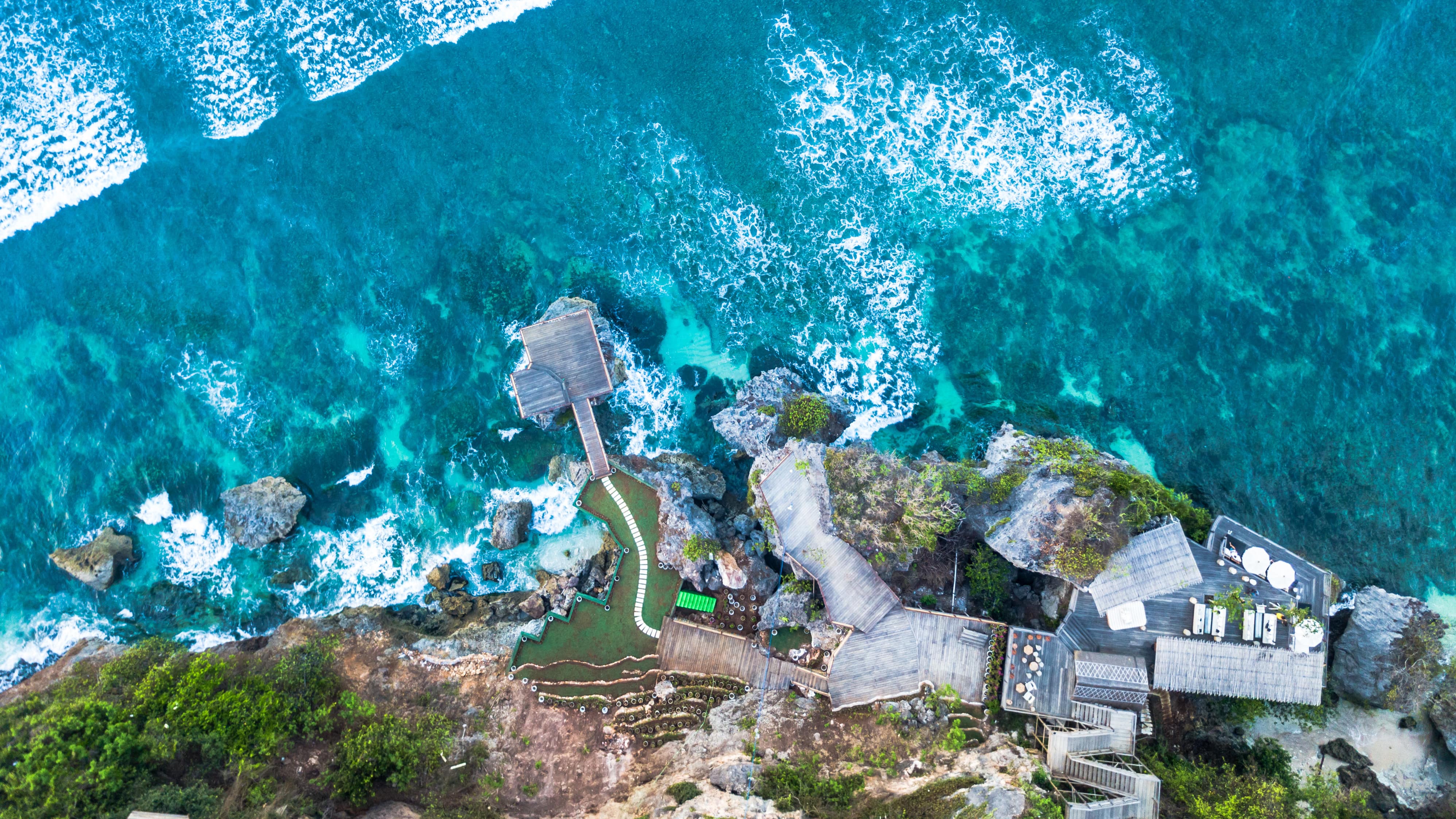 Bali villas in Legian: From adrenaline rushes to art markets