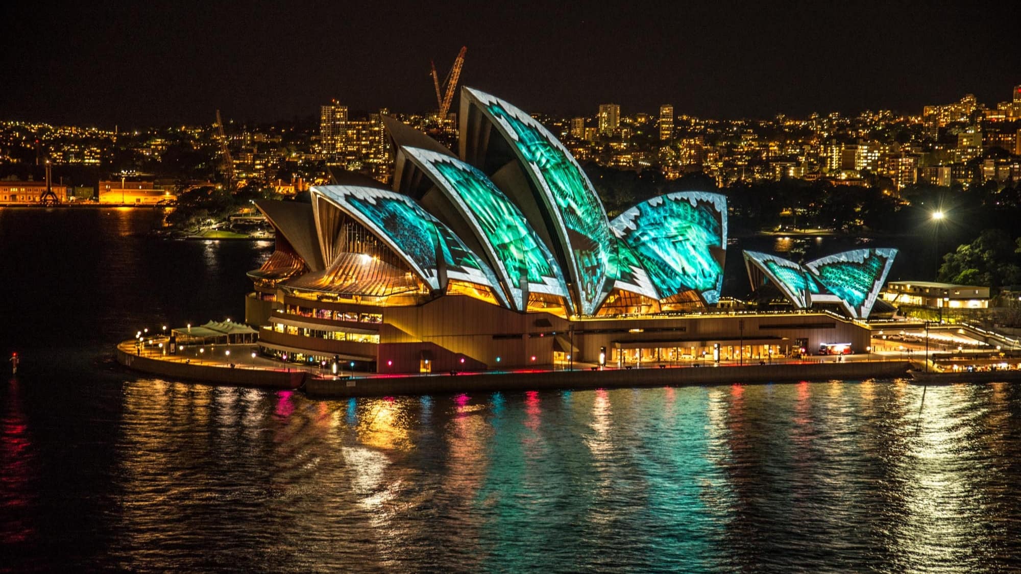 Experience the sights of the city with North Sydney accommodation