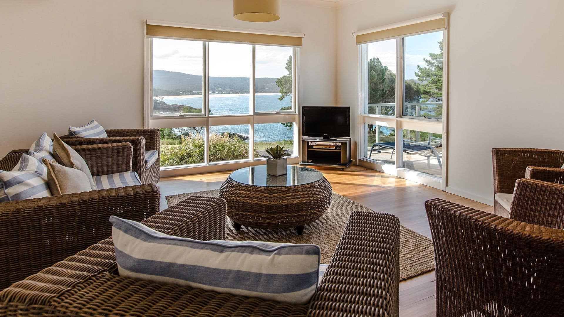 Book Eden accommodation for a relaxing coastal holiday experience