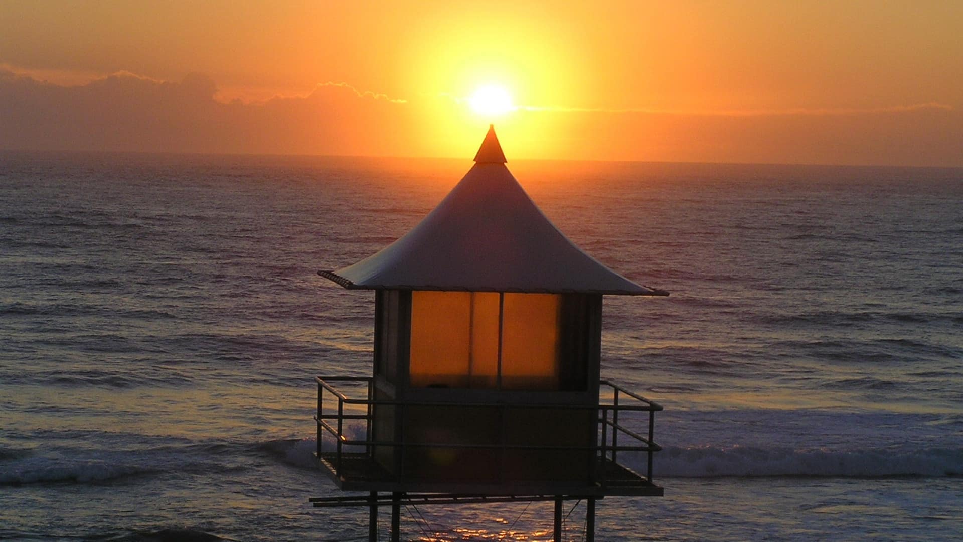 Enter a seaside paradise by booking quality The Entrance accommodation