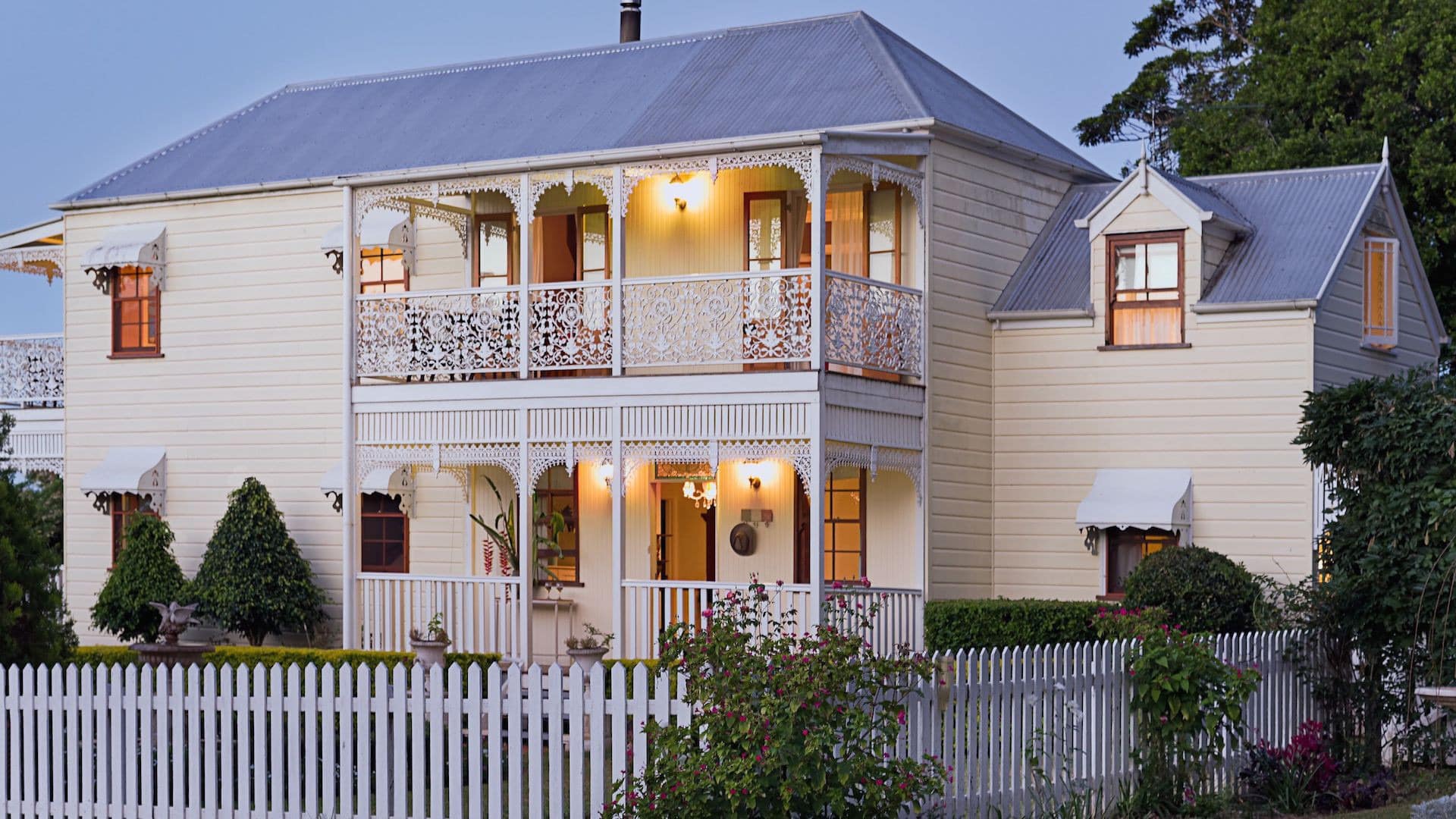 Maleny accommodation offers natural surroundings, upscale dining and outdoor adventure